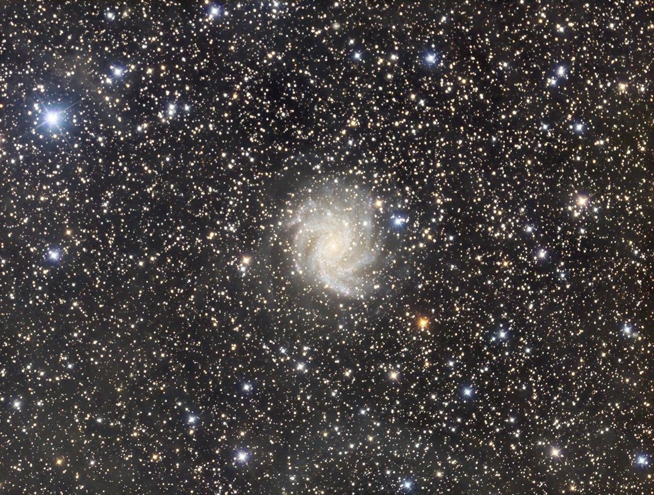 Ngc6946 t380f2 9 asi1600 40x120sec l 30x120sec rvb cheverny8pixinsinsight